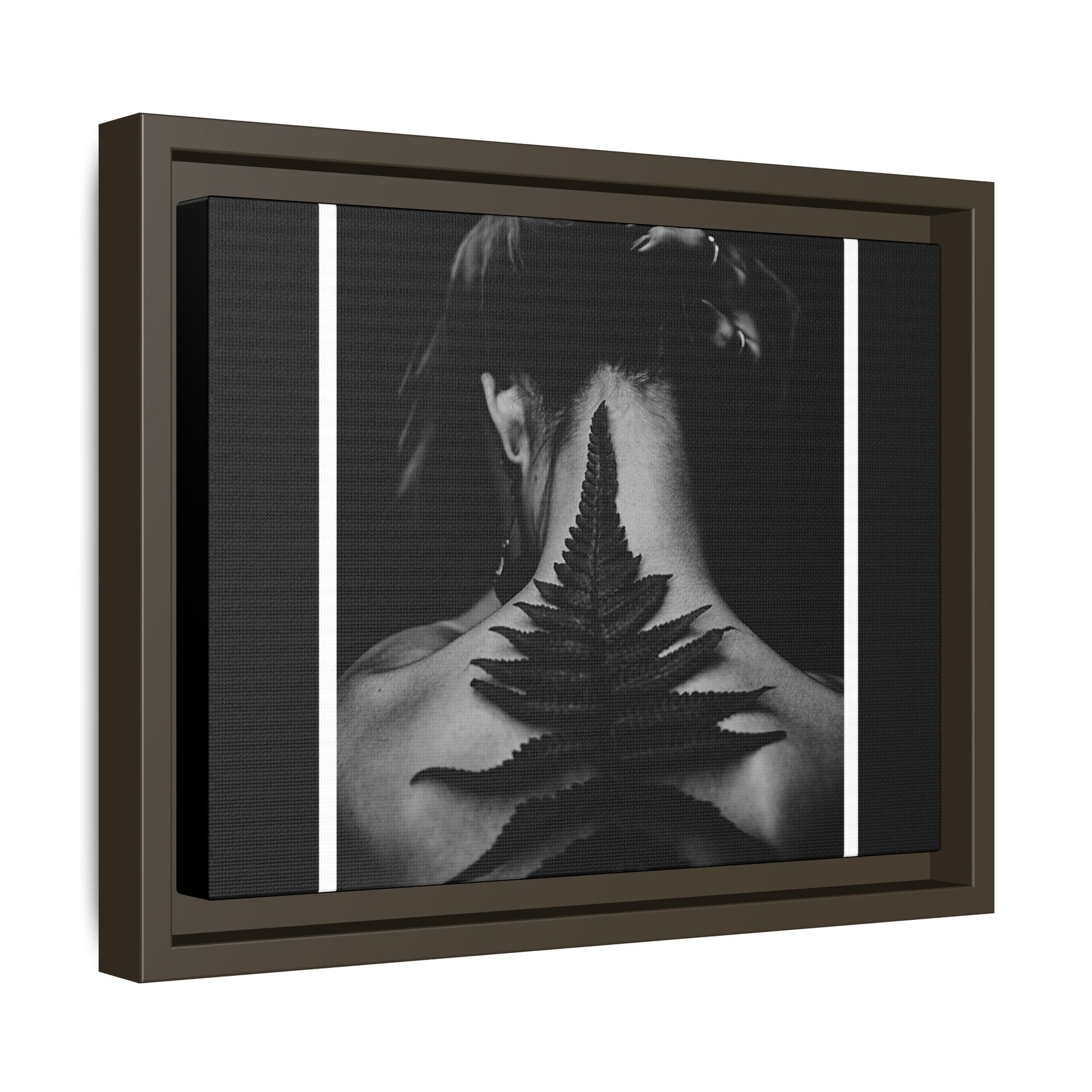 Framed Fern Canvas Art Print, Botanical Wall Decor, Nature Home Aesthetic, Gift for Plant Lovers, Modern Artwork for Living Room - Sup3r