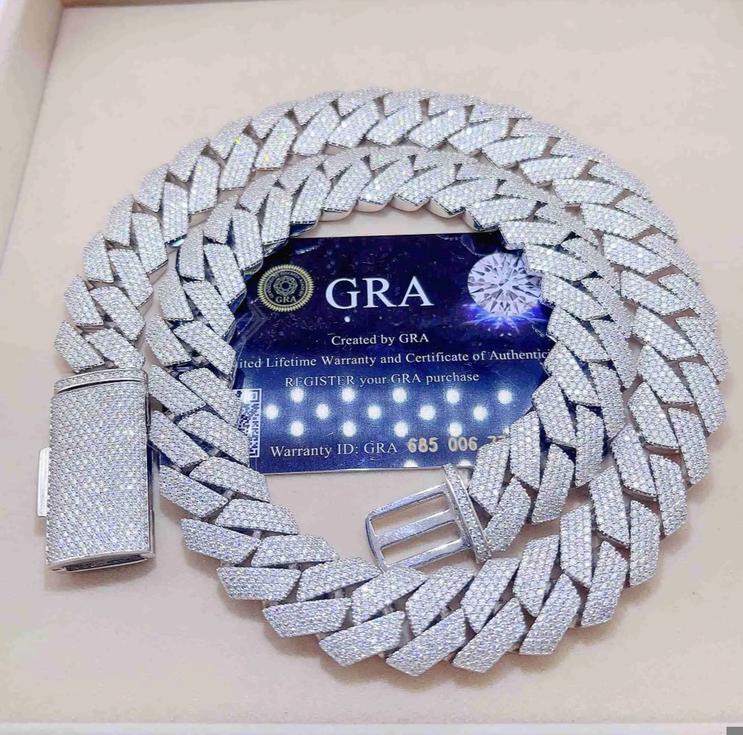 Iced Out Chains 🥶 [Passes Diamond Tester] - Sup3r